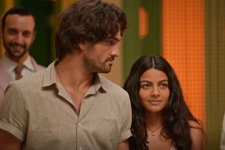 No Rancho Fundo: Quinota é humilhada por Zélia Noronha durante jantar chique