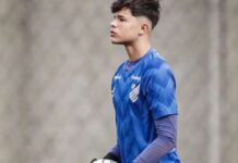 Indisciplinado! Goleiro Bruninho Samudio sofre punição no Botafogo e é afastado