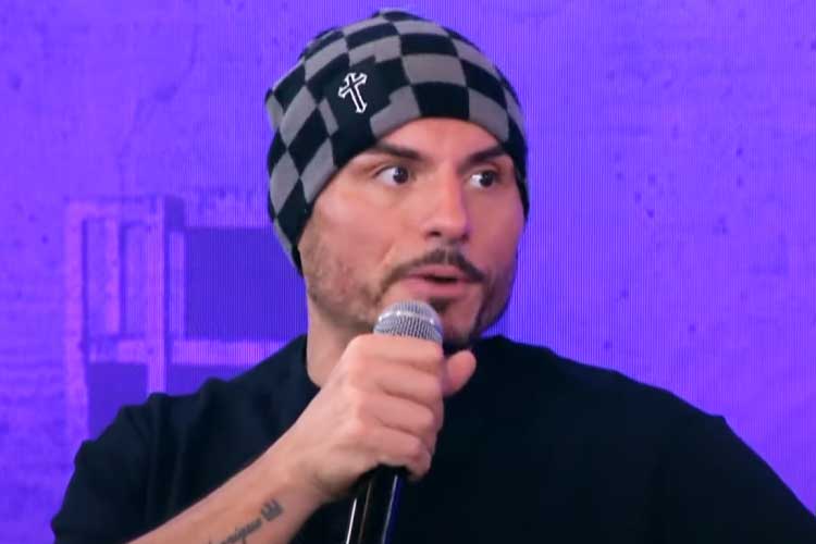 Carlinhos Mendigo se manifesta pela primeira vez após deixar a prisão