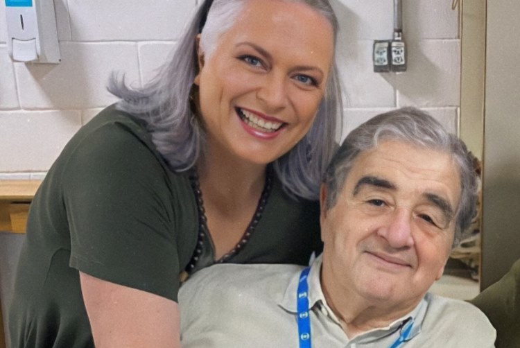 Otávio Augusto se declara para a esposa: “38 anos de investimento”