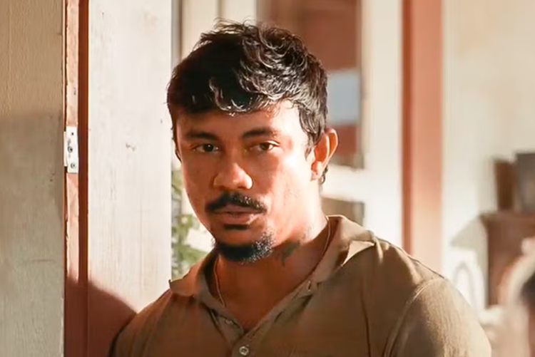 Renascer: Damião pega Ritinha nos braços de outro e faz ameaça