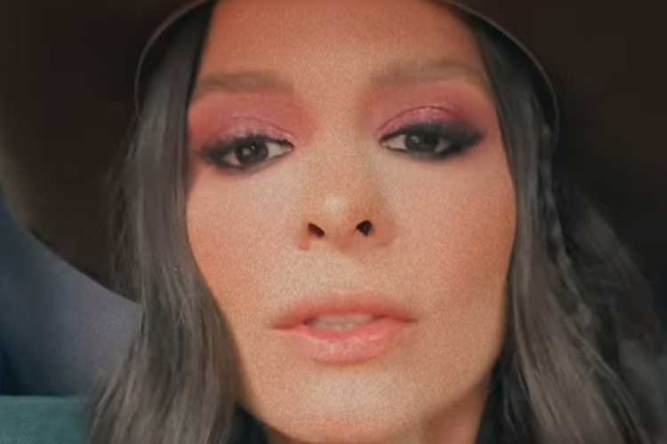 Maiara mostra método de preparação ‘diferente’ antes de entrar no palco: ‘Para quem não sabe’