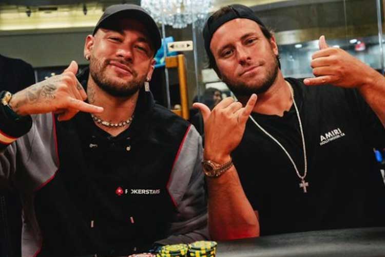 Neymar aparece em momento de curtição e detalhe chama atenção: ‘A última foto é sensacional’