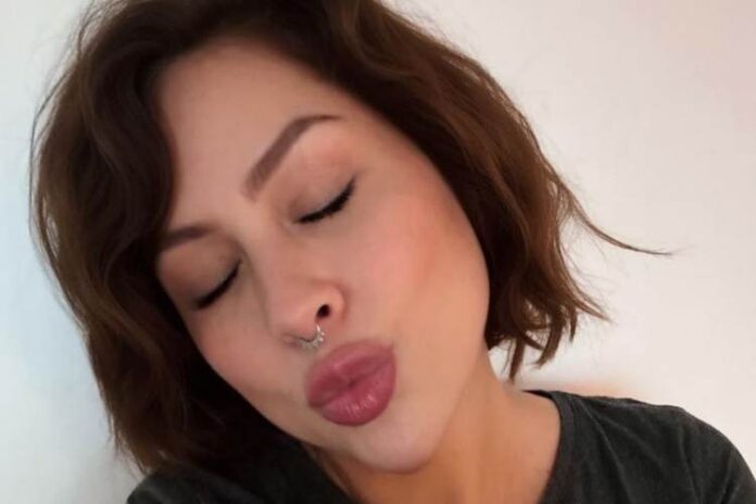 Pitty durante o pronunciamento (Reprodução: Instagram)