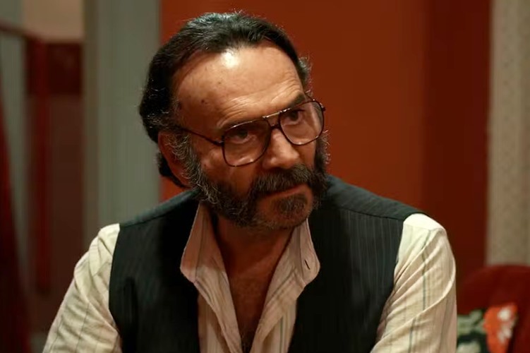 Renascer: Rachid descobre segredo e termina com Dona Patroa