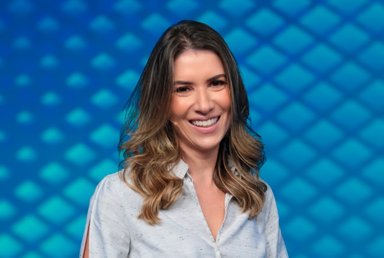 Rebeca Abravanel comanda o Roda a Roda