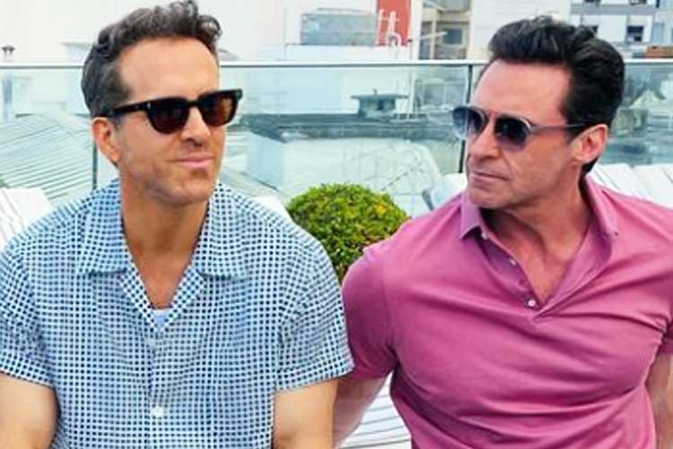 Hugh Jackman surge ao lado de Ryan Reynolds em hotel no Rio e faz agradecimento: ‘Não tenho palavras’