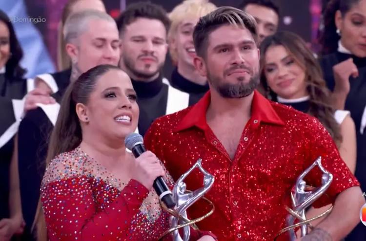 Tati Machado e Diego Maia vencem o ‘Dança dos Famosos’ do ‘Domingão’
