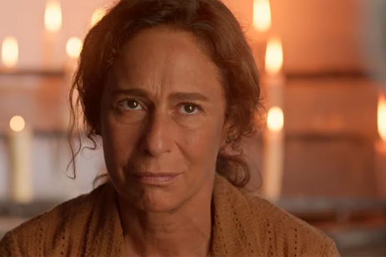 No Rancho Fundo: Zefa Leonel revelará que um de seus filhos na verdade é filho biológico de Tia Salete