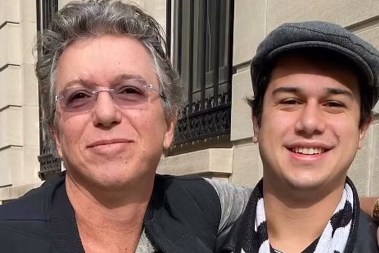 Boninho celebra aniversário do filho e surge em momento raro: “dia do Pedrão”