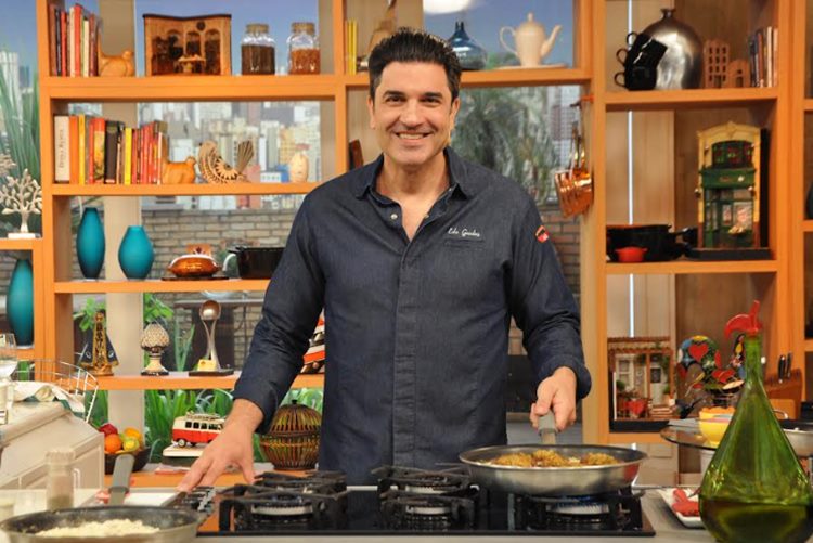 ‘Fica com a Gente’, conheça o novo programa de Edu Guedes na RedeTV!