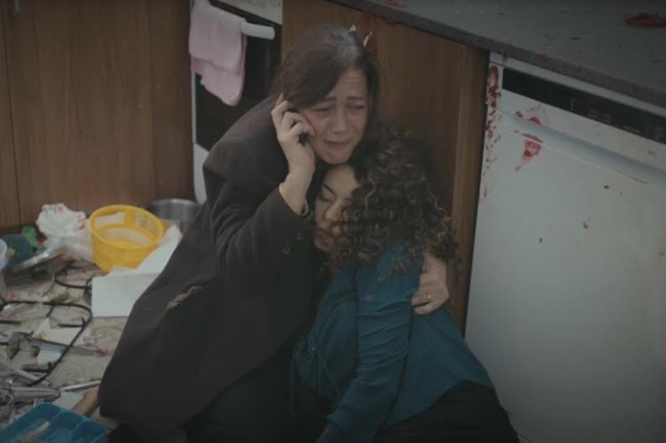 Força de Mulher: Hatice e Sirin são hospitalizadas