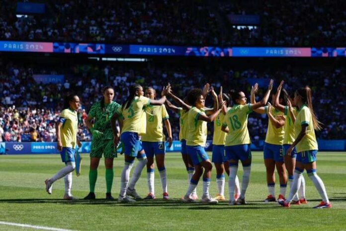 Jogadoras de futebol brasileiro (Reprodução/Globo)