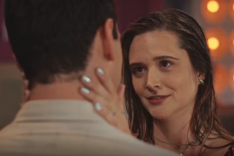 Família é Tudo: Electra e Murilo vão ter noite de amor