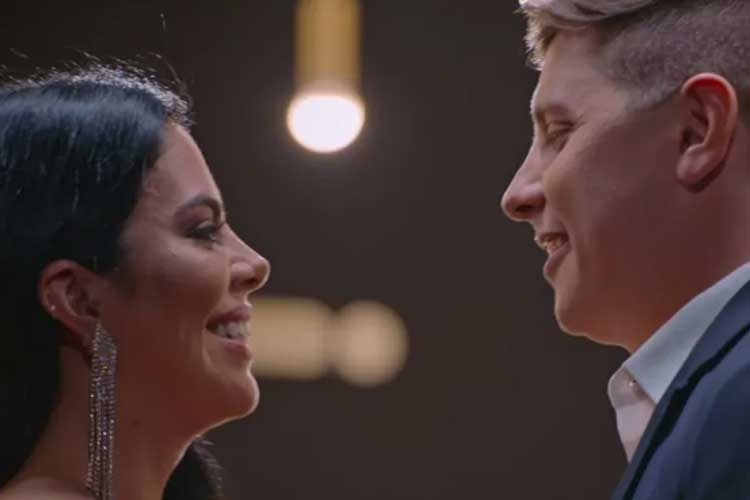 Ex-participante de ‘Casamento às Cegas’ anuncia divórcio: ‘Eu tentei’