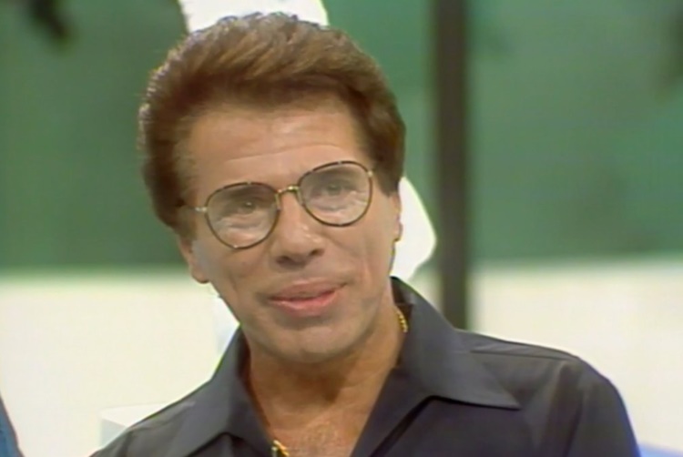 ‘A Praça é Nossa’ em homenagem a Silvio Santos vence a Record com 63% de vantagem