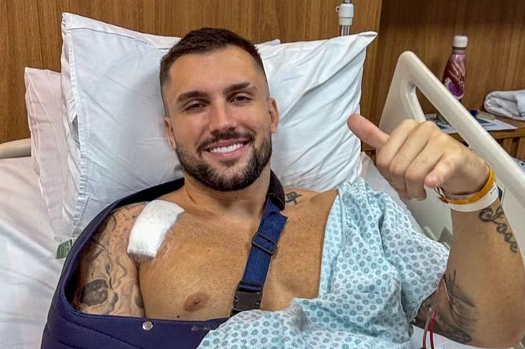 Ex-BBB Arthur Picoli passa por cirurgia para restaurar ombro amassado