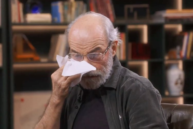 Osmar Prado vai às lágrimas e revela arrependimento ao lembrar de Garrincha