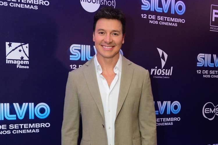 Famosos, e até mesmo o SBT, ‘ignoram’ lançamento do filme de Silvio Santos com Rodrigo Faro