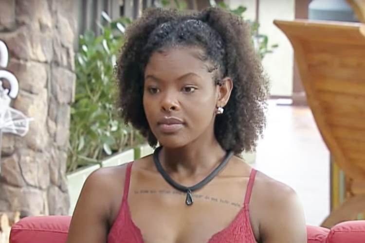 A Fazenda 16: Suelen esclarece jeito debochado em tretas após receber alerta: “Ainda é pouco”