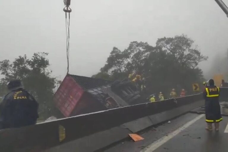 Grave acidente tira a vida de jovens atletas de remo no Paraná