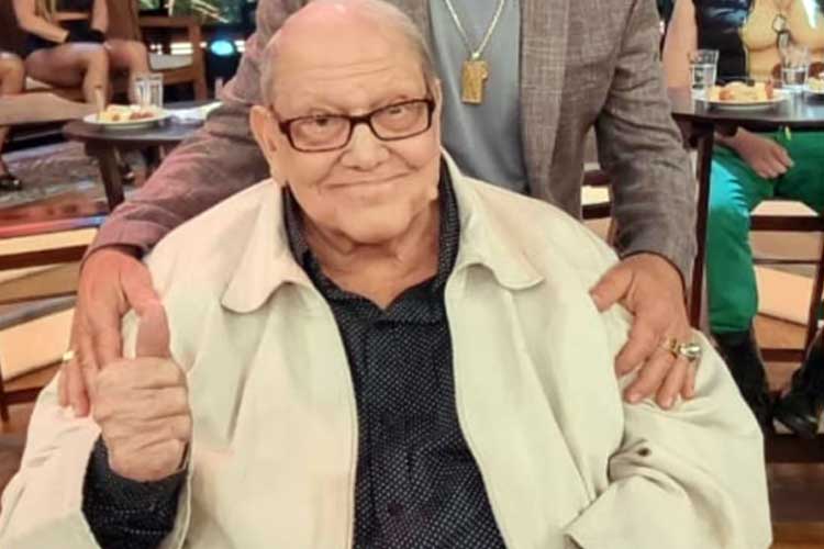 Famosos lamentam a morte de Ary Toledo: ‘Carisma inigualável’