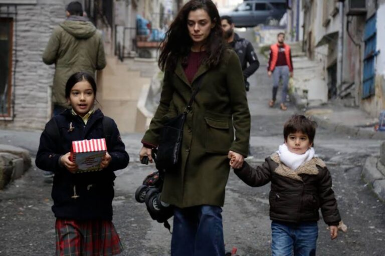 Força de Mulher explode e marca cinco vezes mais audiência que o SBT