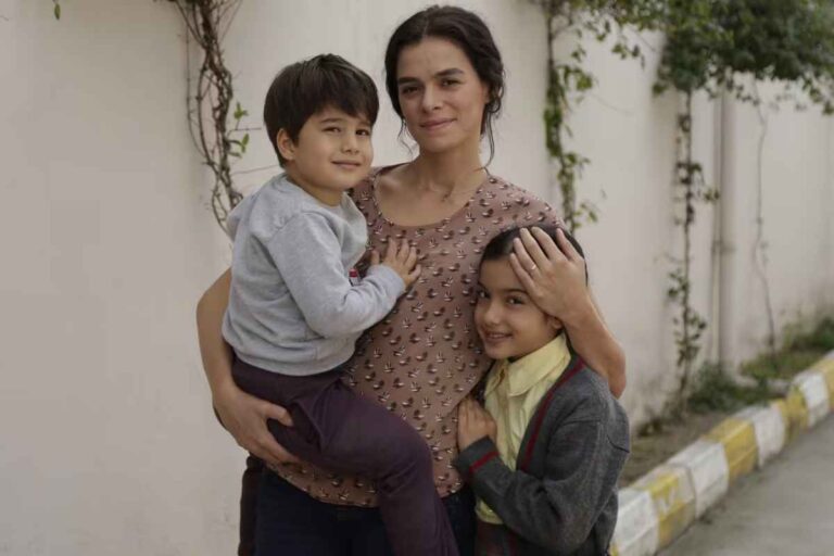 Força de Mulher segue imbatível e mantém vice-liderança contra futebol do SBT