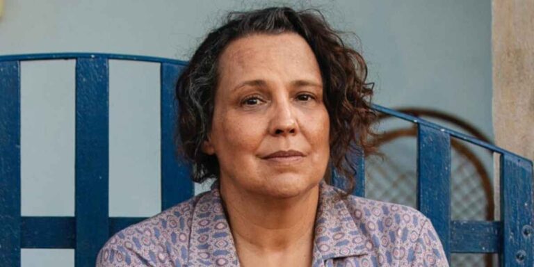 Resumo Mania de Você (25/10/2024): Moema denuncia para a polícia o contrabando de Mavi