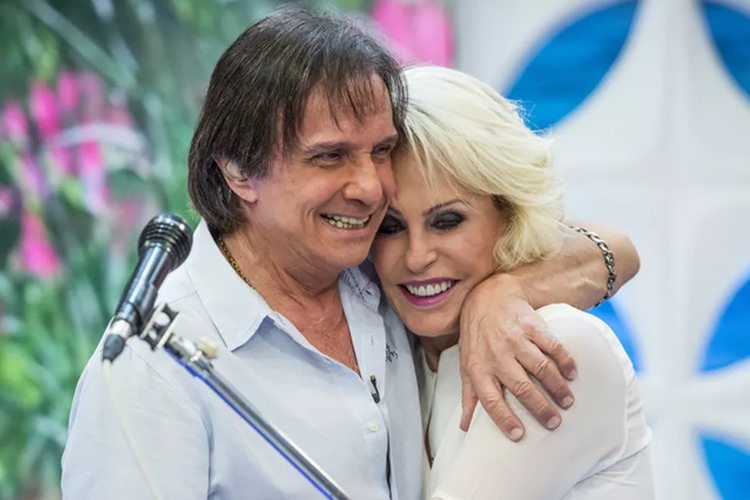 Rei e rainha juntos? Produção deseja contar com Roberto Carlos no aniversário do ‘Mais Você’