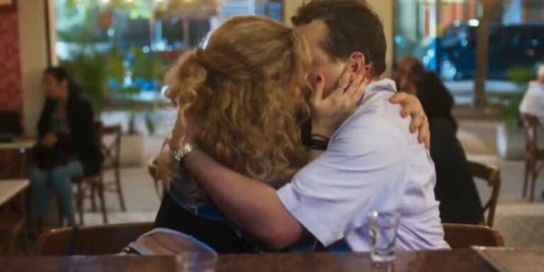 Volta Por Cima: Roxelle dará beijão em Sebastian