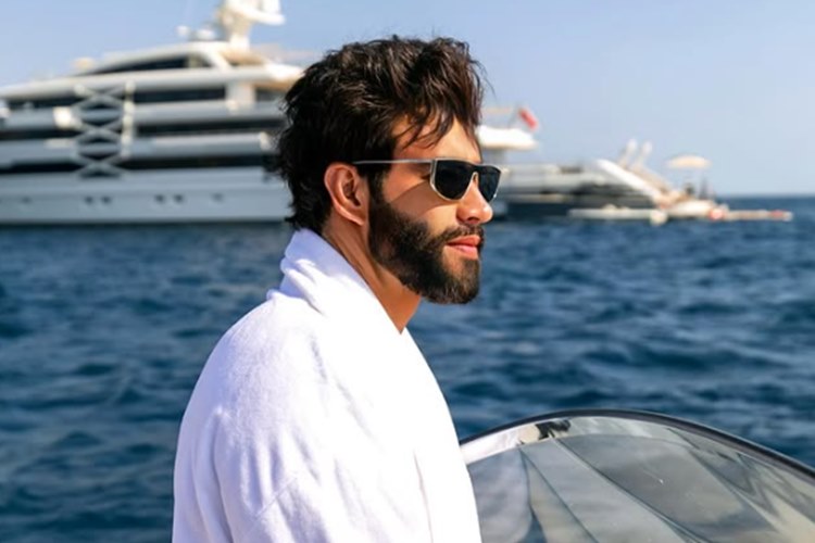 Gusttavo Lima revela novo projeto ao iniciar internacionalização da carreira