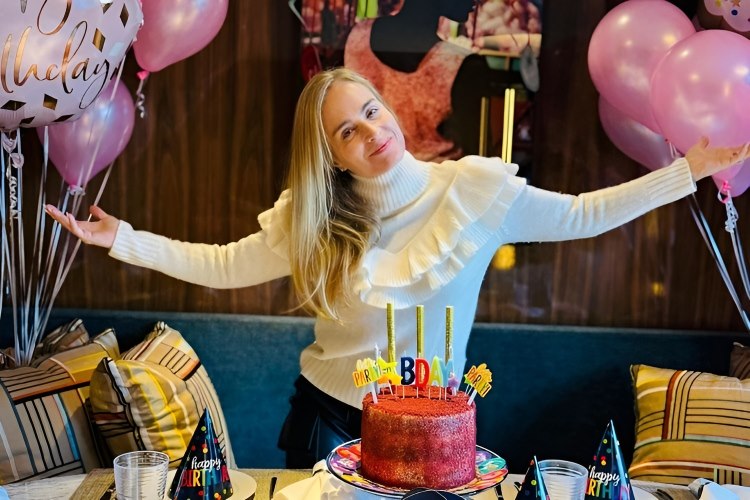 Angélica comemora aniversário e recebe declaração apaixonada de Luciano Huck: “Mulher incrível”