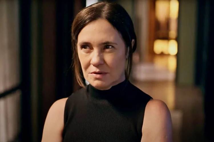 adriana-esteves Adriana Esteves em Mania de Você. (Foto: reprodução/Globo)