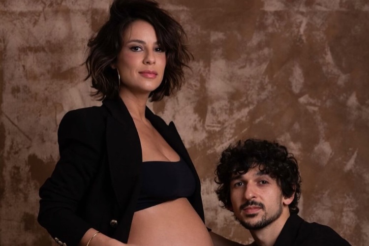 Andréia Horta e Ravel Andrade celebram a chegada da primeira filha: “Nascemos”