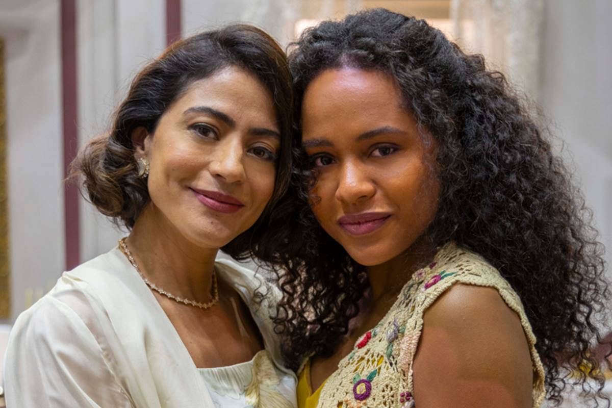 Clarice e Beatriz em Garota do Momento Clarice e Beatriz em Garota do Momento