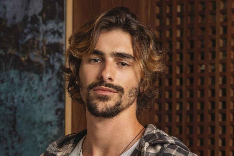 Resumo de Mania de Você (02/11/2024): Cristiano sofre acidente e é preso pela polícia