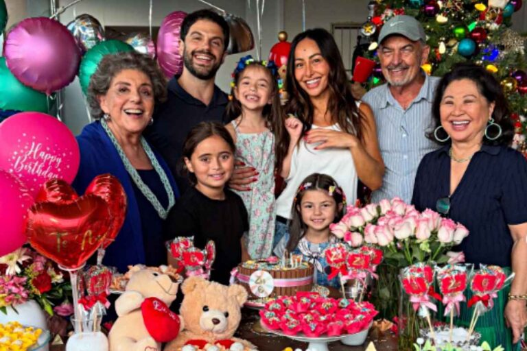Duda Nagle surge ao lado de Sabrina Sato comemorando o aniversário da filha deles: “Te amo”