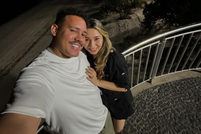 Lucas Buda e sua namorada