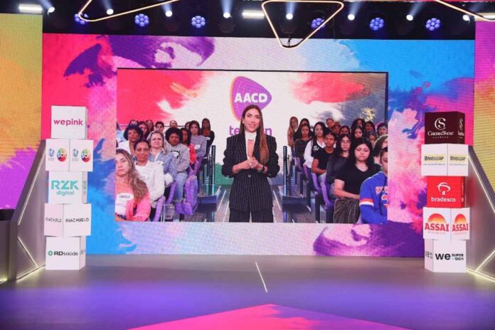 Patrícia Abravanel na abertura do Teleton no SBT