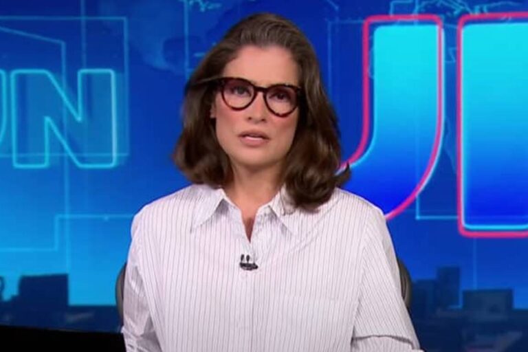 Sem Bonner na bancada, Globo muda horário do Jornal Nacional na programação