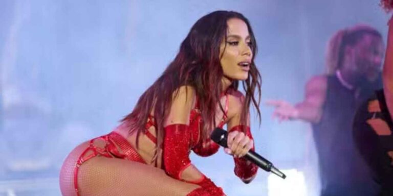 Show de Anitta tem pane geral e cantora é flagrada batendo boca