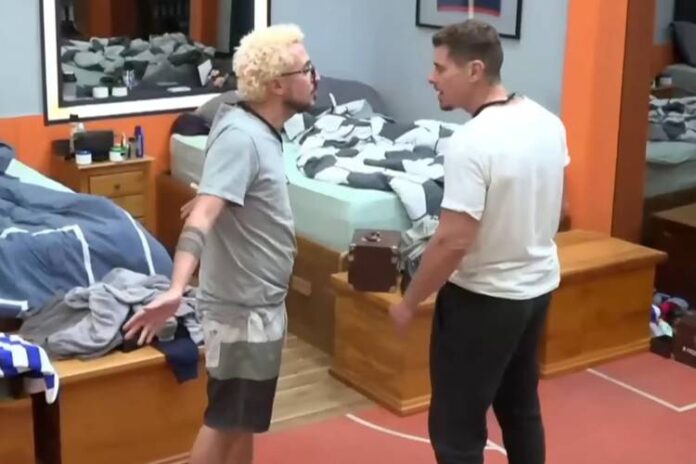 Fernando Presto e Sacha Bali em A Fazenda 16 Fernando Presto e Sacha Bali em A Fazenda 16. (Foto: reprodução/Record)