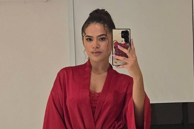 Maisa Silva posa de roupão e recebe elogios na web: “perfeita demais”