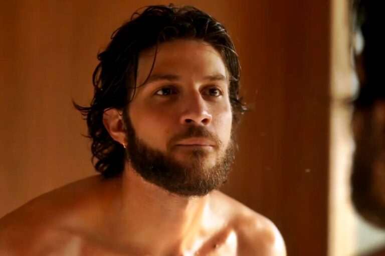 Cena de Chay Suede em Mania de Você divide opiniões nas redes: “Sem forçar”