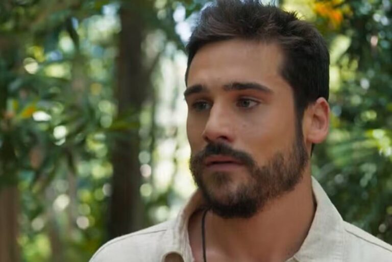 Mania de Você: Rudá fica em choque com conteúdo de pendrive