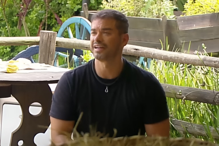 A Fazenda 16: Sidney questiona favoritismo de Sacha e detona peão: “Imundice”