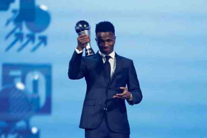 Vini Jr em premiação Fifa The Best 2024 Vini Jr em premiação Fifa The Best 2024 (Reprodução/Instagram)