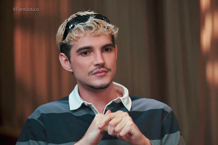 Cantor Jão surpreende e decide pausar a carreira após explodir nas paradas