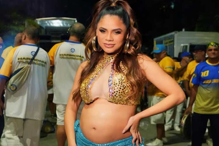 Anitta, Sabrina Sato e outros famosos enviam mensagens a Lexa, internada com pré-eclâmpsia